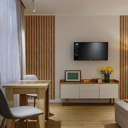 Feel Lviv! Old City Apartment ภายนอก รูปภาพ